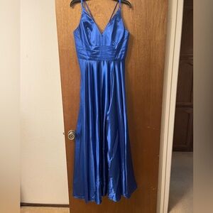 Elizabeth K - Deep V-Neck Satin A-Line Dress with Slit